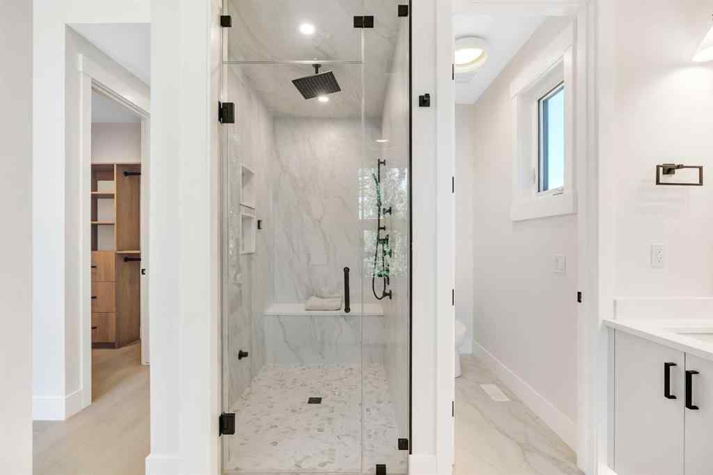 MLS® A2252392 - 1130A Regent Crescent NE in Renfrew Calgary, Residential