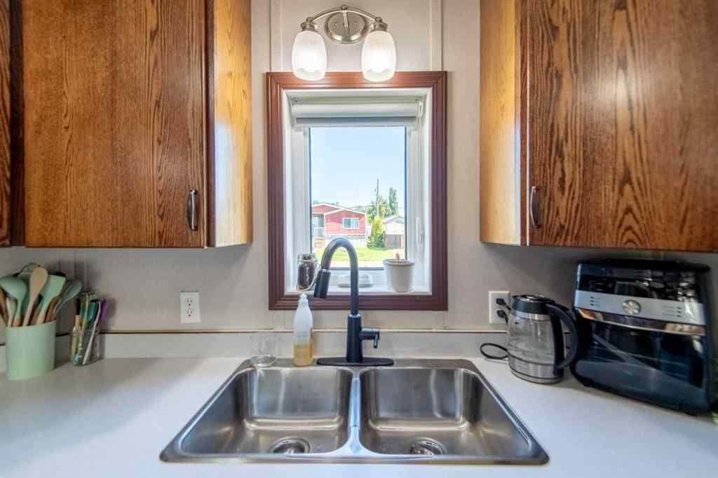 MLS® A2252394 - 11002 102 Avenue  in NONE La Crete, Residential