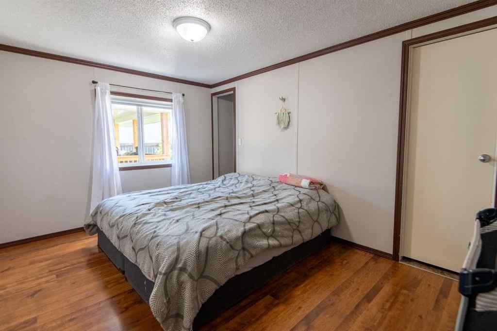 MLS® A2252394 - 11002 102 Avenue  in NONE La Crete, Residential