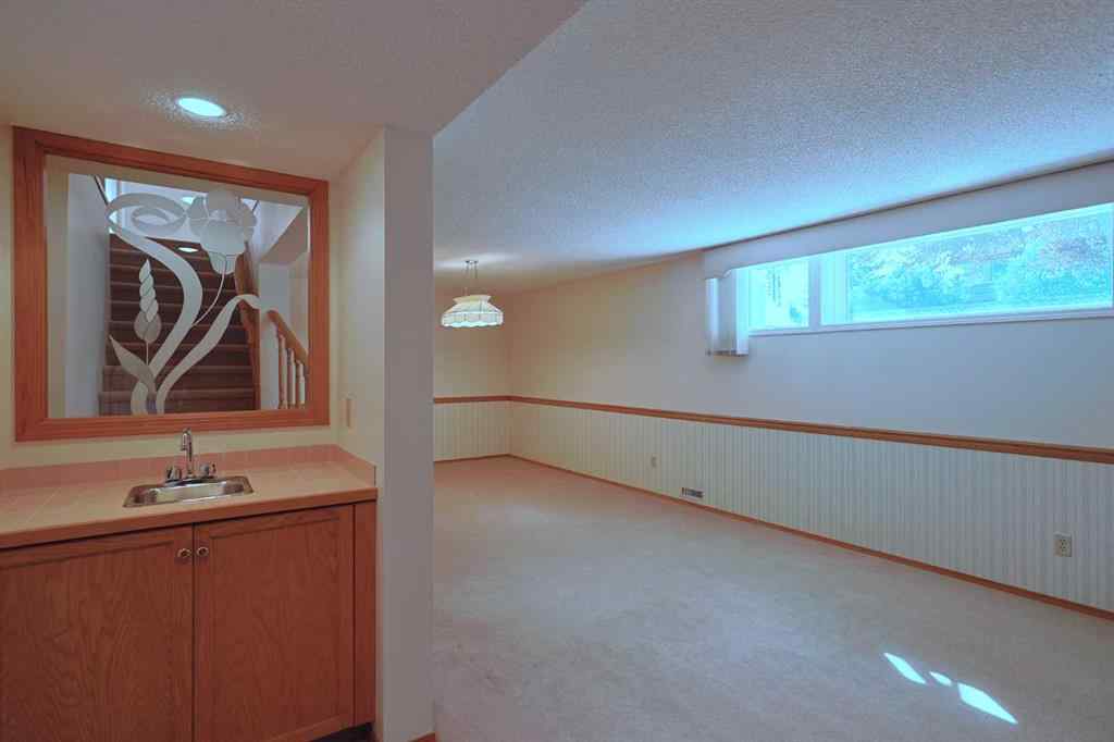 MLS® A2252395 - 15 Hampshire Close NW in Hamptons Calgary, Residential