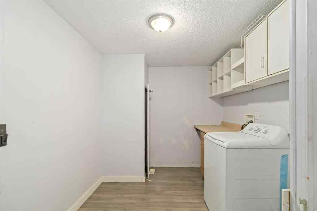 MLS® A2252399 - 215 Grant Way  in Gregoire Park Fort McMurray, Residential