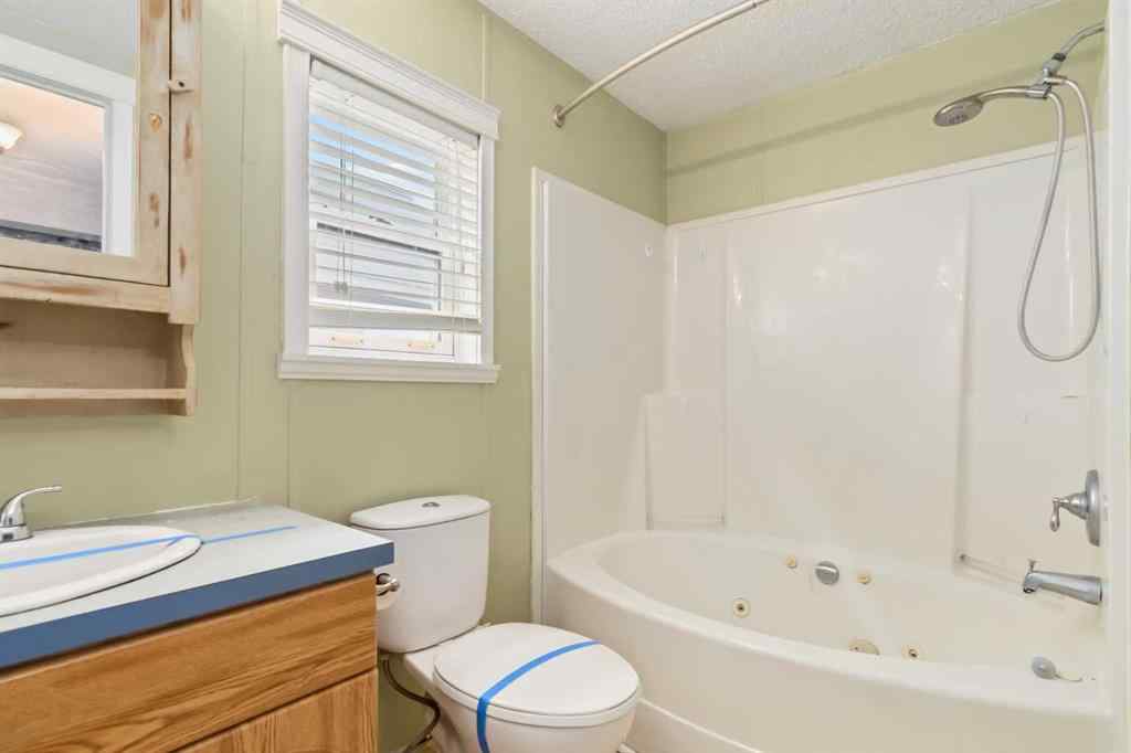 MLS® A2252399 - 215 Grant Way  in Gregoire Park Fort McMurray, Residential