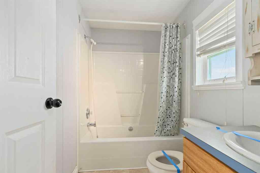 MLS® A2252399 - 215 Grant Way  in Gregoire Park Fort McMurray, Residential