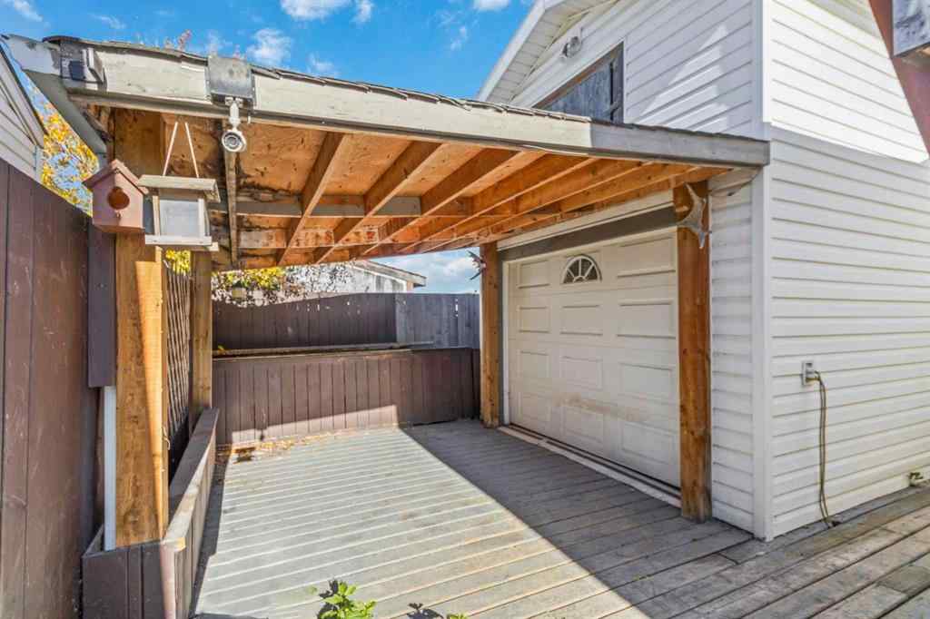 MLS® A2252399 - 215 Grant Way  in Gregoire Park Fort McMurray, Residential