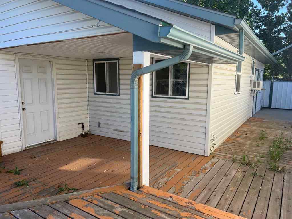 MLS® A2252400 - 47 Squamish Boulevard W in Indian Battle Heights Lethbridge, Residential