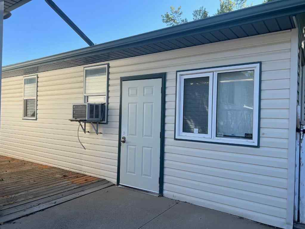 MLS® A2252400 - 47 Squamish Boulevard W in Indian Battle Heights Lethbridge, Residential