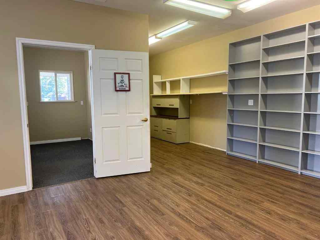 MLS® A2252400 - 47 Squamish Boulevard W in Indian Battle Heights Lethbridge, Residential