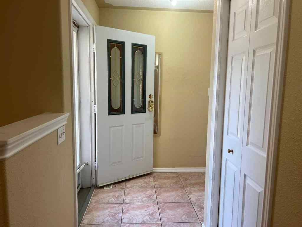 MLS® A2252400 - 47 Squamish Boulevard W in Indian Battle Heights Lethbridge, Residential