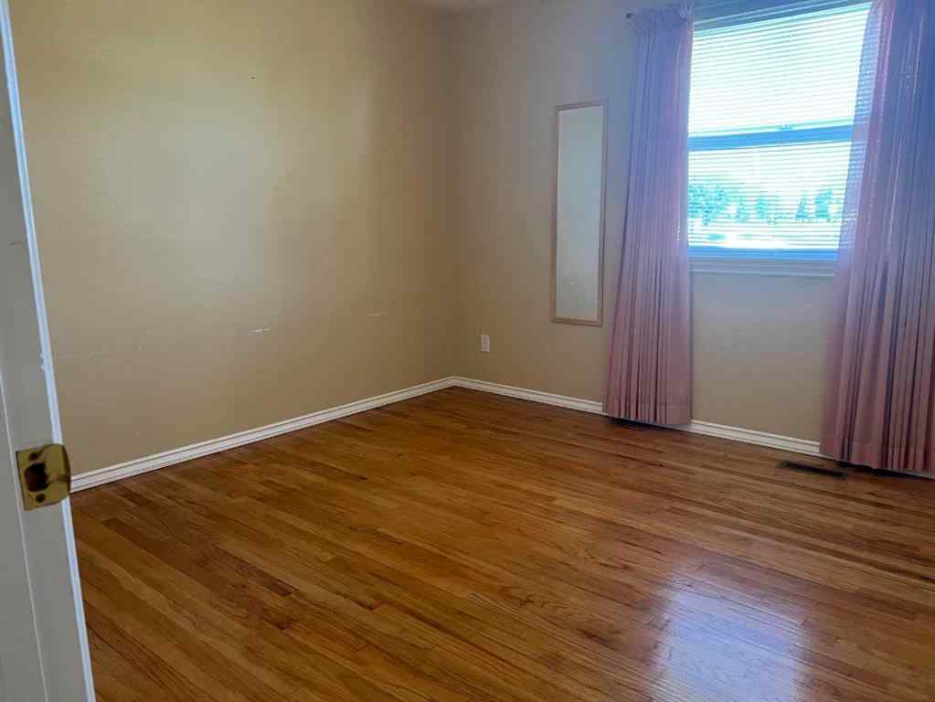 MLS® A2252400 - 47 Squamish Boulevard W in Indian Battle Heights Lethbridge, Residential