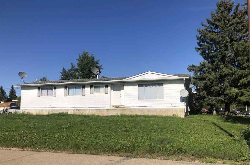 MLS® A2252401 - 10302 104 Avenue  in NONE High Level, Residential