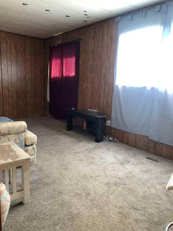 MLS® A2252401 - 10302 104 Avenue  in NONE High Level, Residential