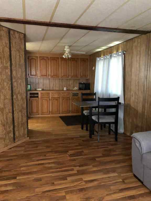 MLS® A2252401 - 10302 104 Avenue  in NONE High Level, Residential