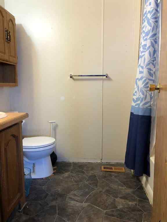 MLS® A2252401 - 10302 104 Avenue  in NONE High Level, Residential