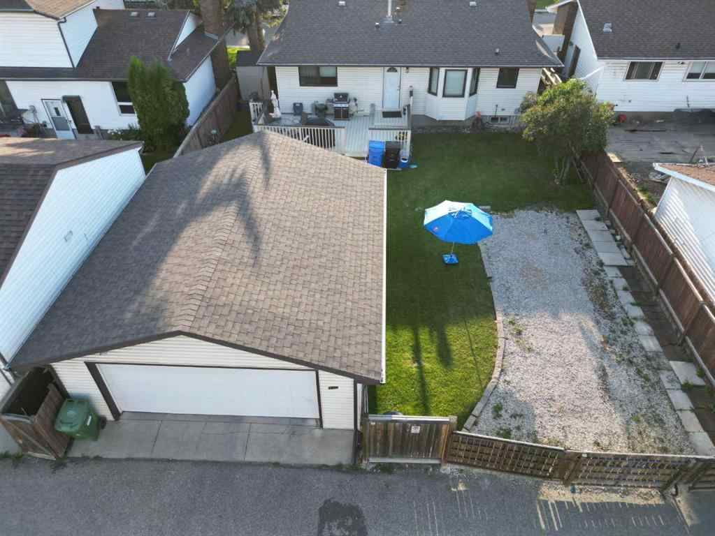 MLS® A2252402 - 1808 65 Street NE in Pineridge Calgary, Residential