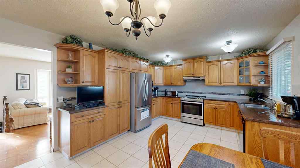 MLS® A2252402 - 1808 65 Street NE in Pineridge Calgary, Residential