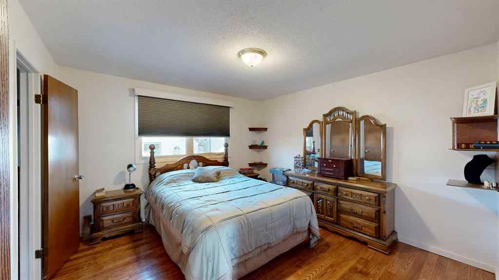 MLS® A2252402 - 1808 65 Street NE in Pineridge Calgary, Residential