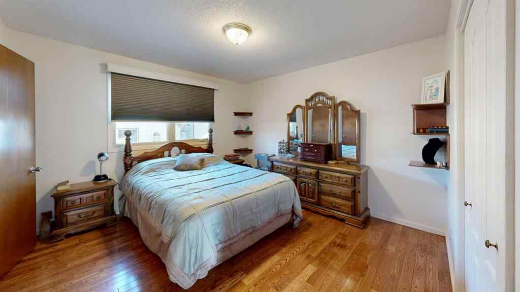 MLS® A2252402 - 1808 65 Street NE in Pineridge Calgary, Residential