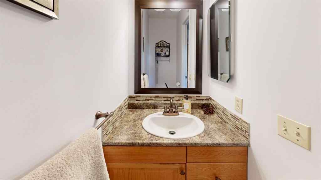 MLS® A2252402 - 1808 65 Street NE in Pineridge Calgary, Residential