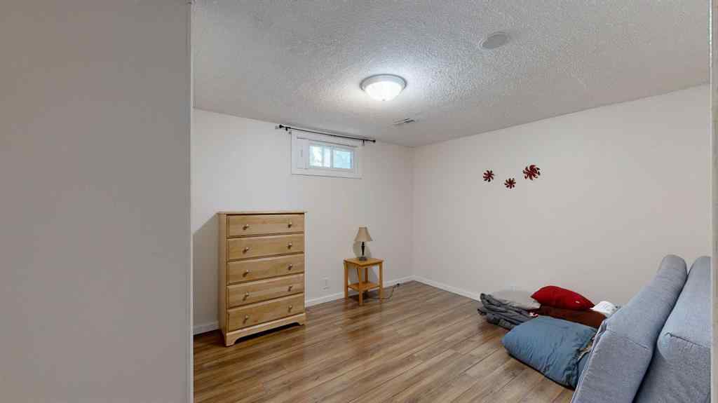 MLS® A2252402 - 1808 65 Street NE in Pineridge Calgary, Residential