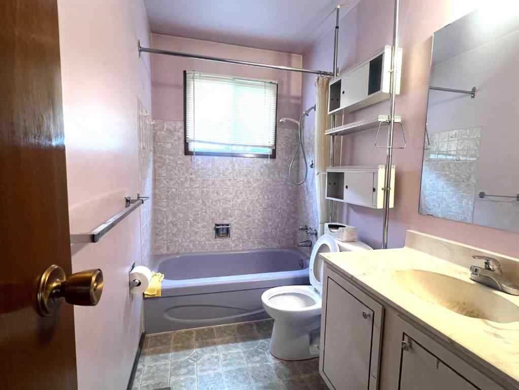 MLS® A2252408 - 176 Huntchester Crescent NE in Huntington Hills Calgary, Residential
