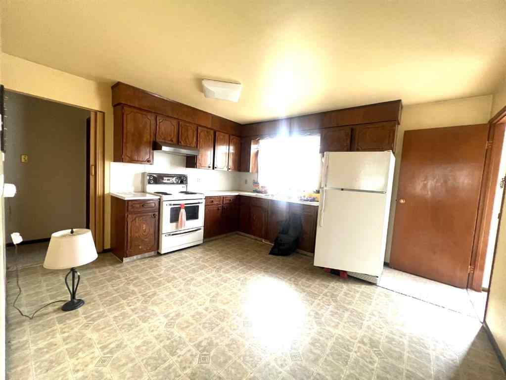 MLS® A2252408 - 176 Huntchester Crescent NE in Huntington Hills Calgary, Residential