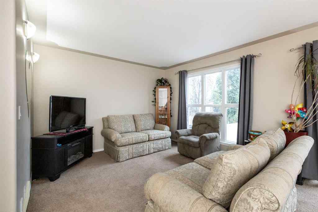 MLS® A2252418 - 23 Lark Close  in Lakeway Landing Sylvan Lake, Residential