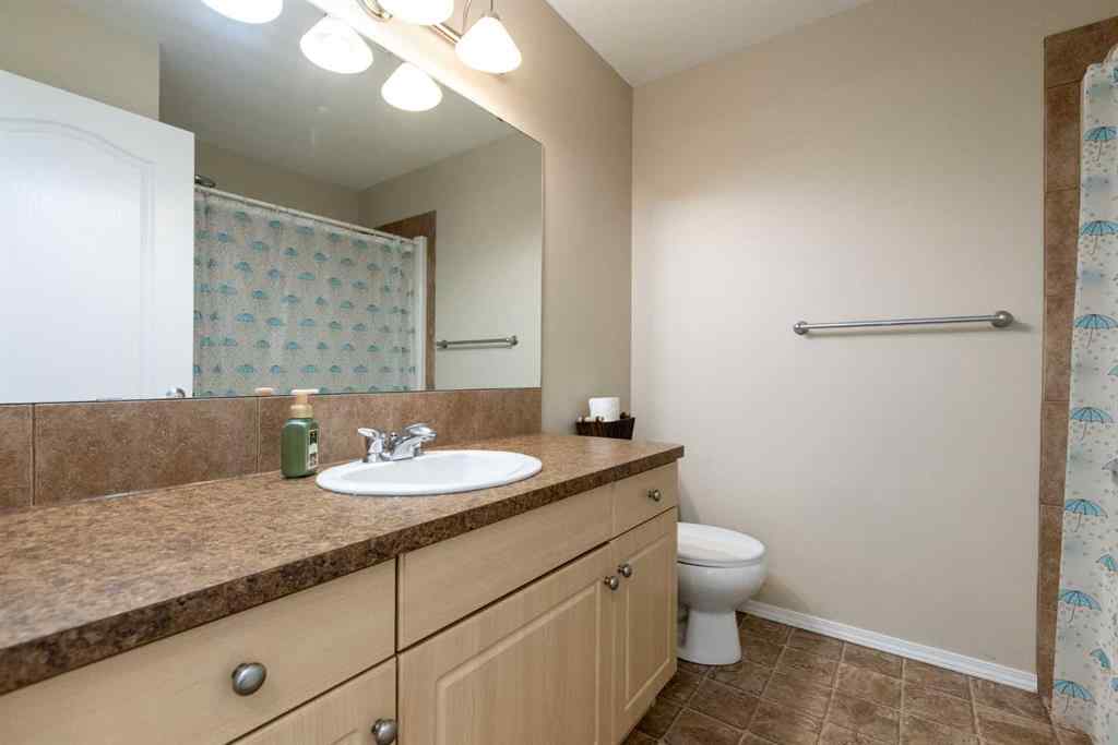 MLS® A2252418 - 23 Lark Close  in Lakeway Landing Sylvan Lake, Residential