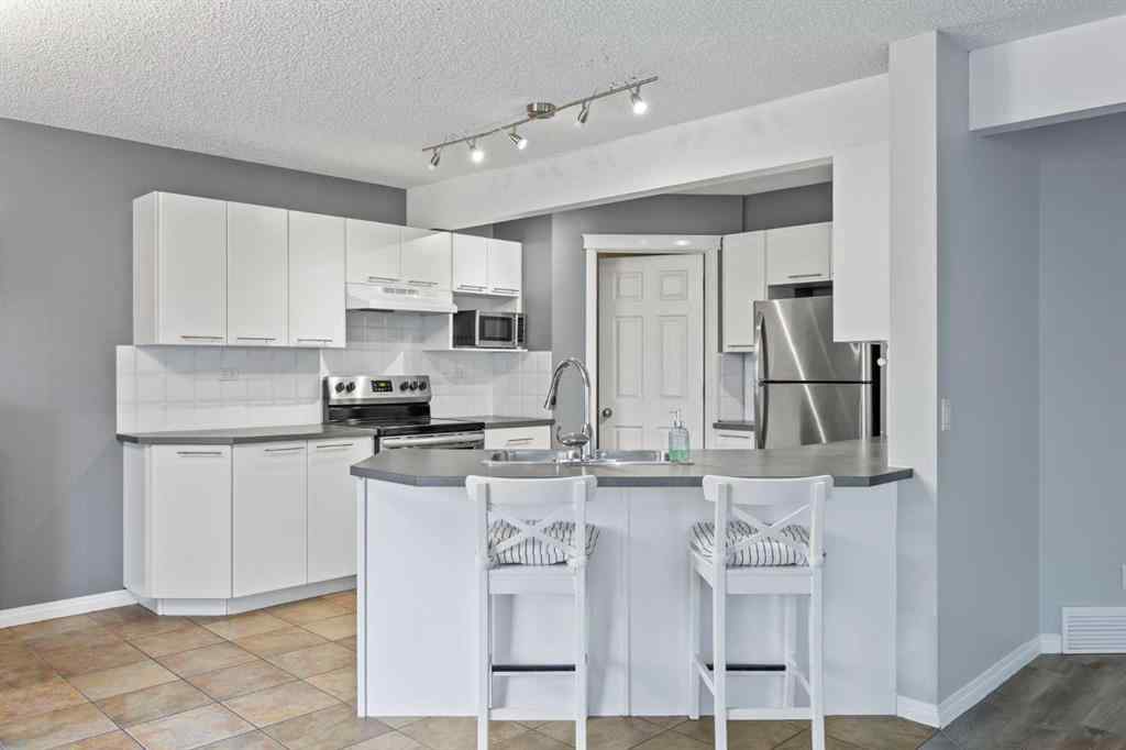 MLS® A2252424 - 230 Cougarstone Circle SW in Cougar Ridge Calgary, Residential