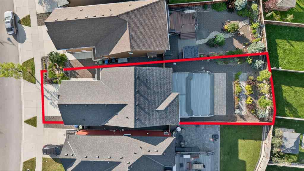 MLS® A2252427 - 574 Sherwood Boulevard NW in Sherwood Calgary, Residential