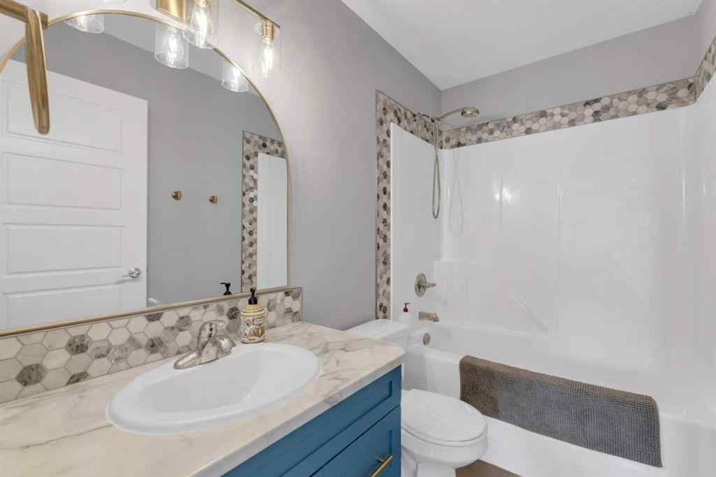 MLS® A2252428 - 6018 Orr Drive  in Oriole Park West Red Deer, Residential