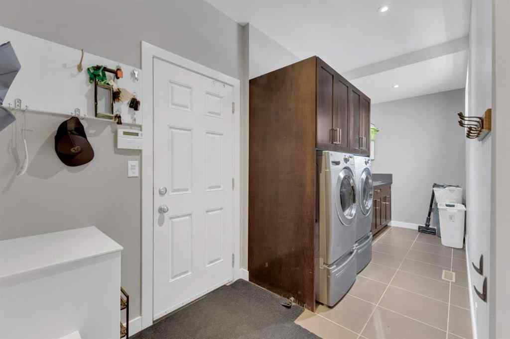 MLS® A2252428 - 6018 Orr Drive  in Oriole Park West Red Deer, Residential