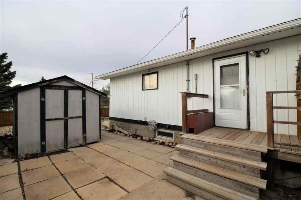 MLS® A2252434 - 11214 96 Street  in Mountview Grande Prairie, Residential