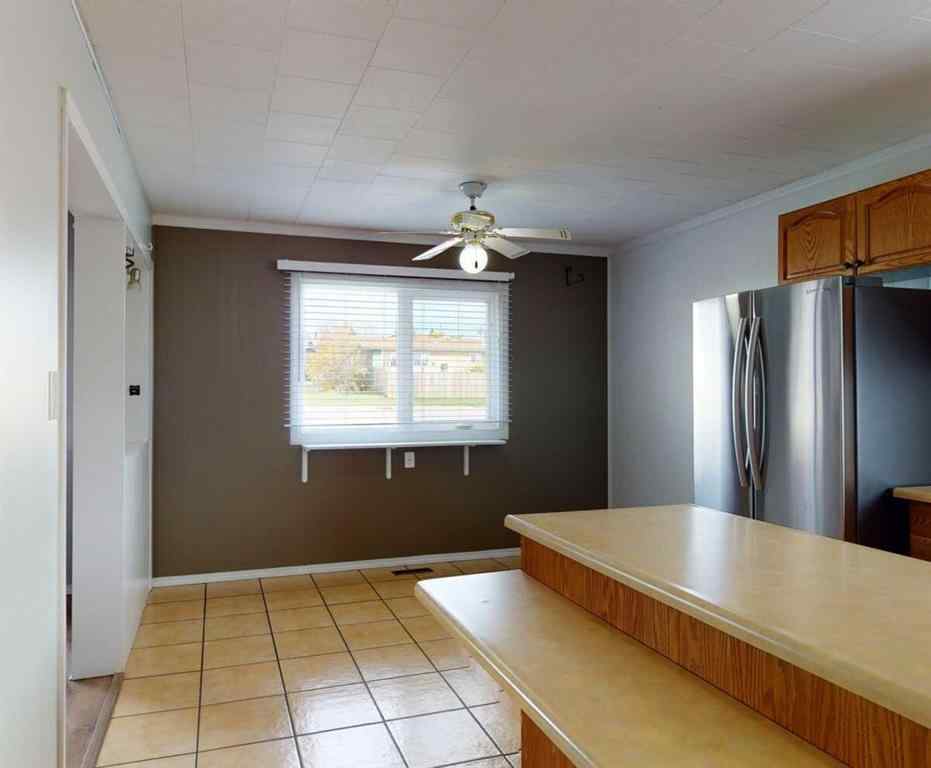 MLS® A2252434 - 11214 96 Street  in Mountview Grande Prairie, Residential