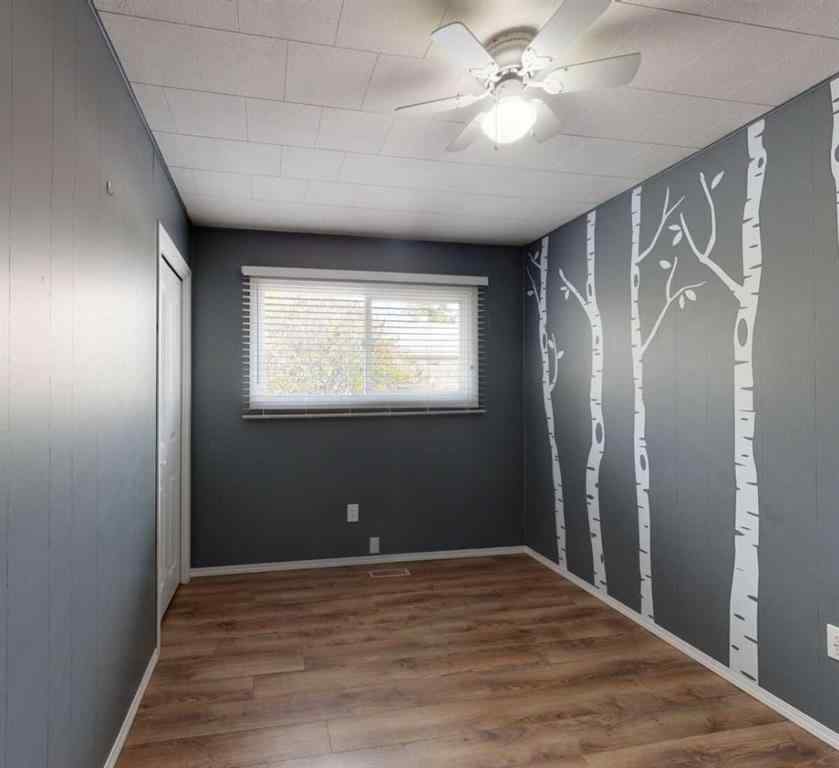 MLS® A2252434 - 11214 96 Street  in Mountview Grande Prairie, Residential