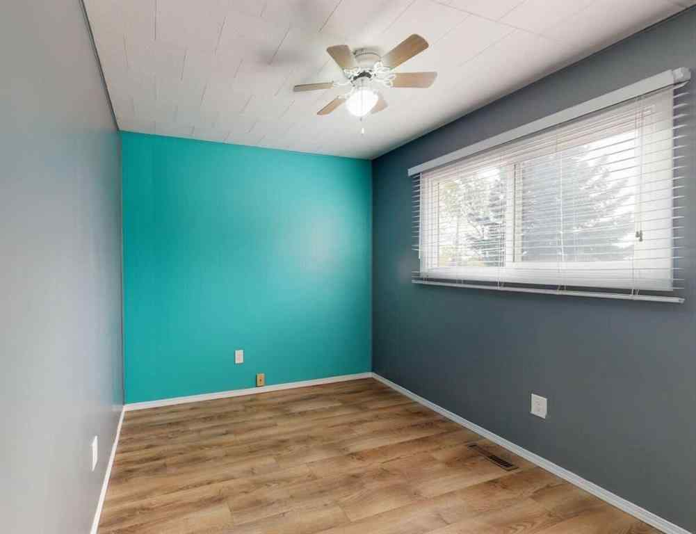 MLS® A2252434 - 11214 96 Street  in Mountview Grande Prairie, Residential