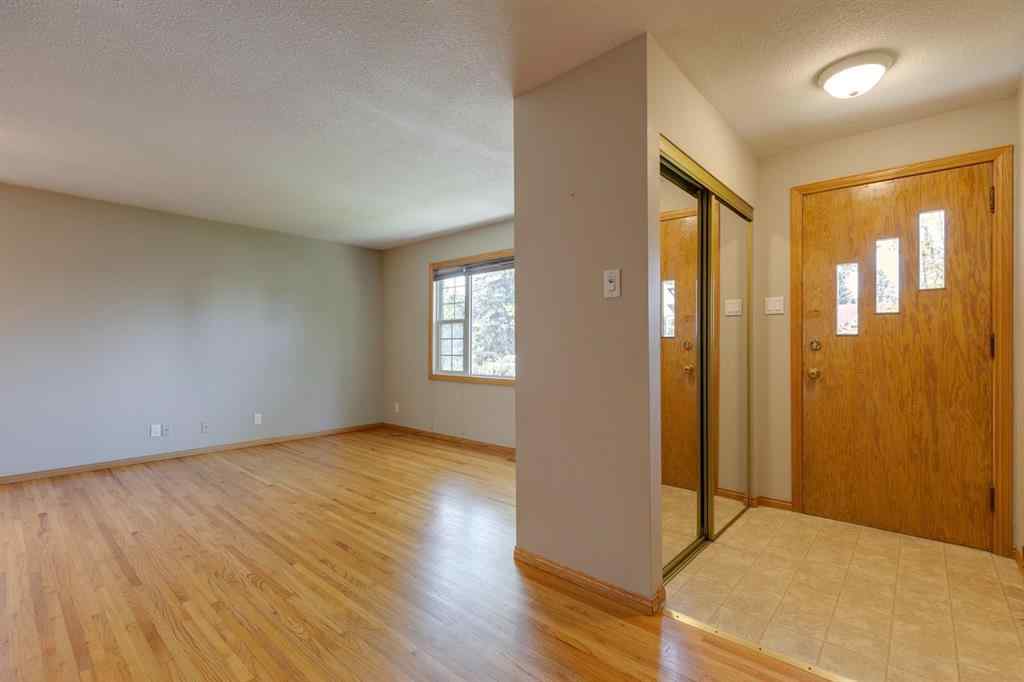 MLS® A2252441 - 724 35A Street NW in Parkdale Calgary, Residential