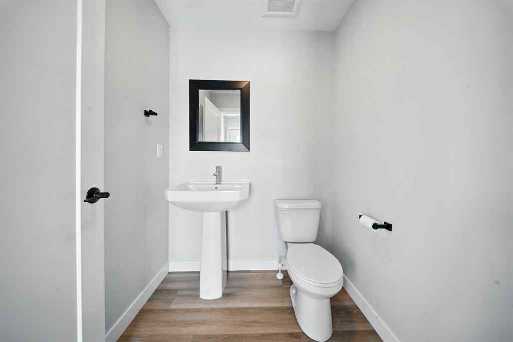 MLS® A2252444 - 15 Gray Close  in Grayhawk Sylvan Lake, Residential