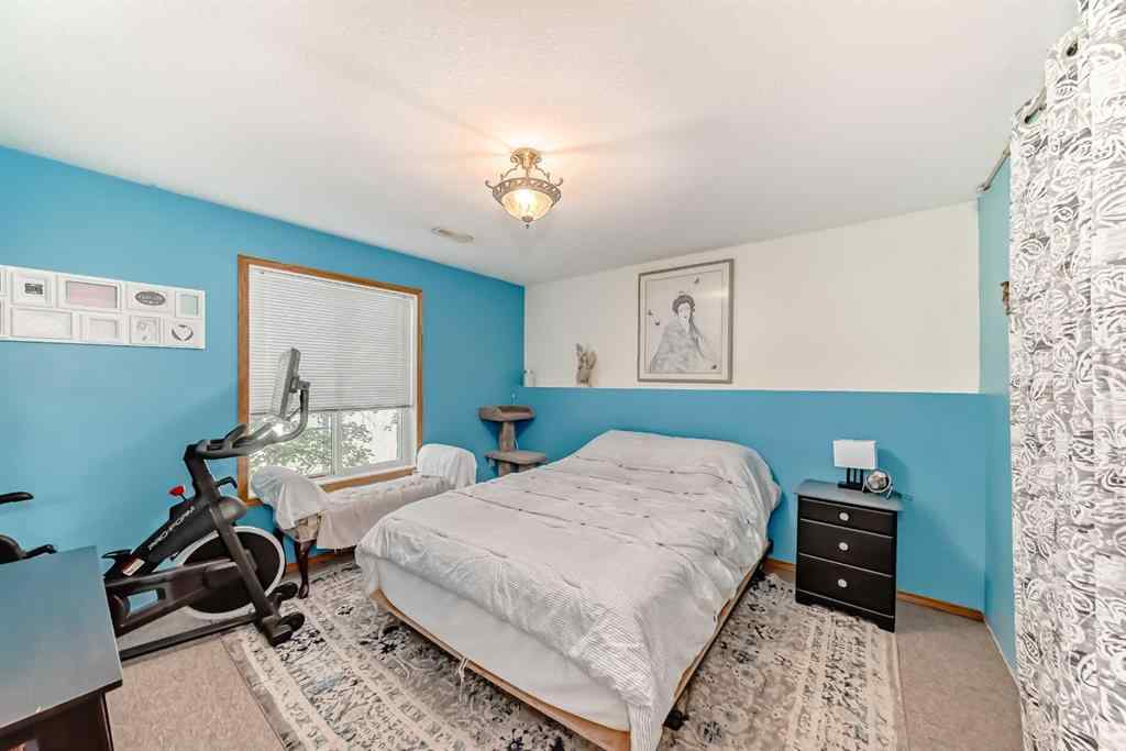 MLS® A2252451 - 223 COVE Drive  in The Cove Chestermere, Residential