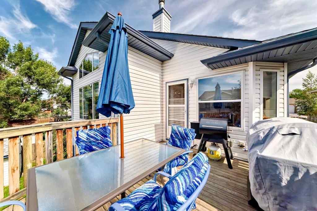 MLS® A2252451 - 223 COVE Drive  in The Cove Chestermere, Residential