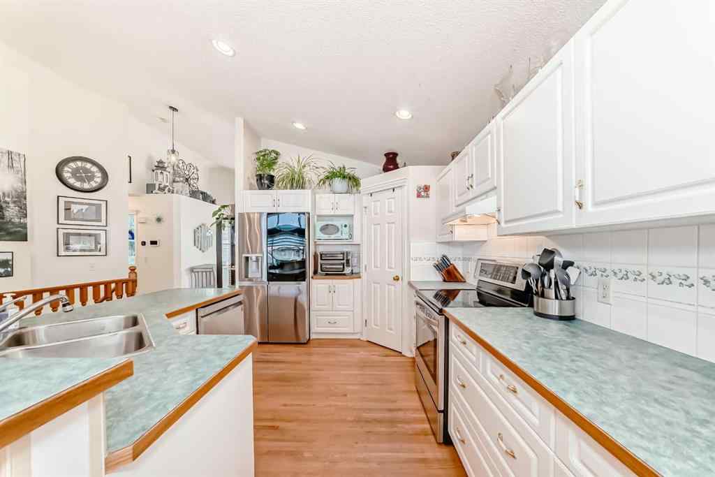 MLS® A2252451 - 223 COVE Drive  in The Cove Chestermere, Residential