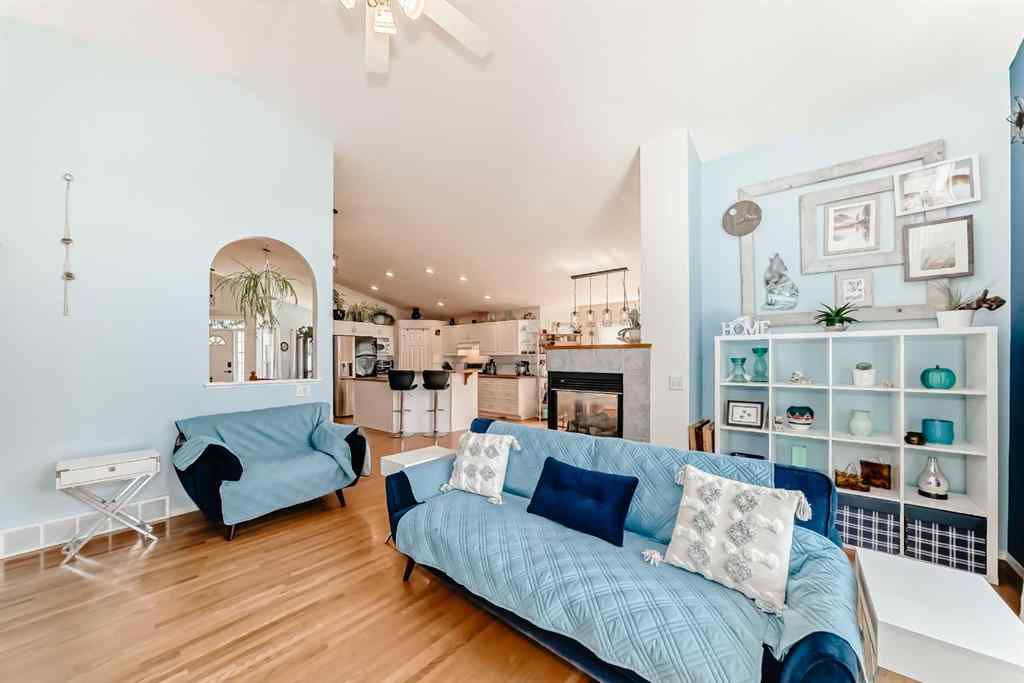 MLS® A2252451 - 223 COVE Drive  in The Cove Chestermere, Residential