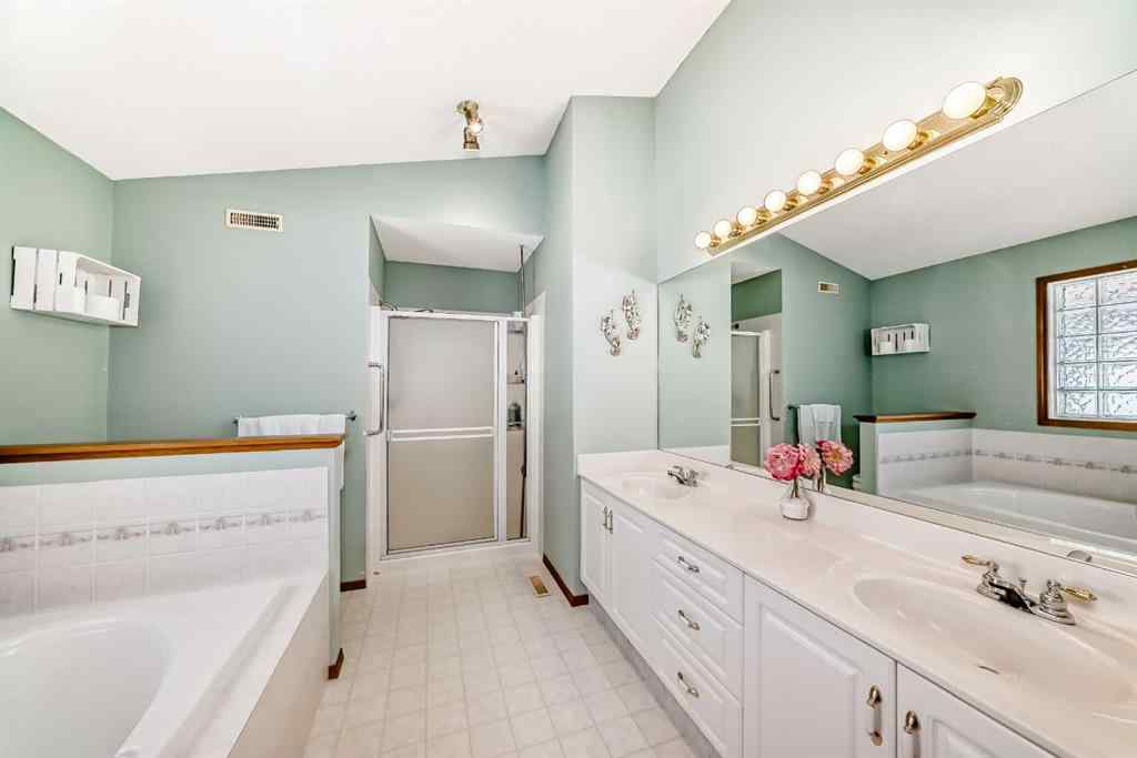 MLS® A2252451 - 223 COVE Drive  in The Cove Chestermere, Residential
