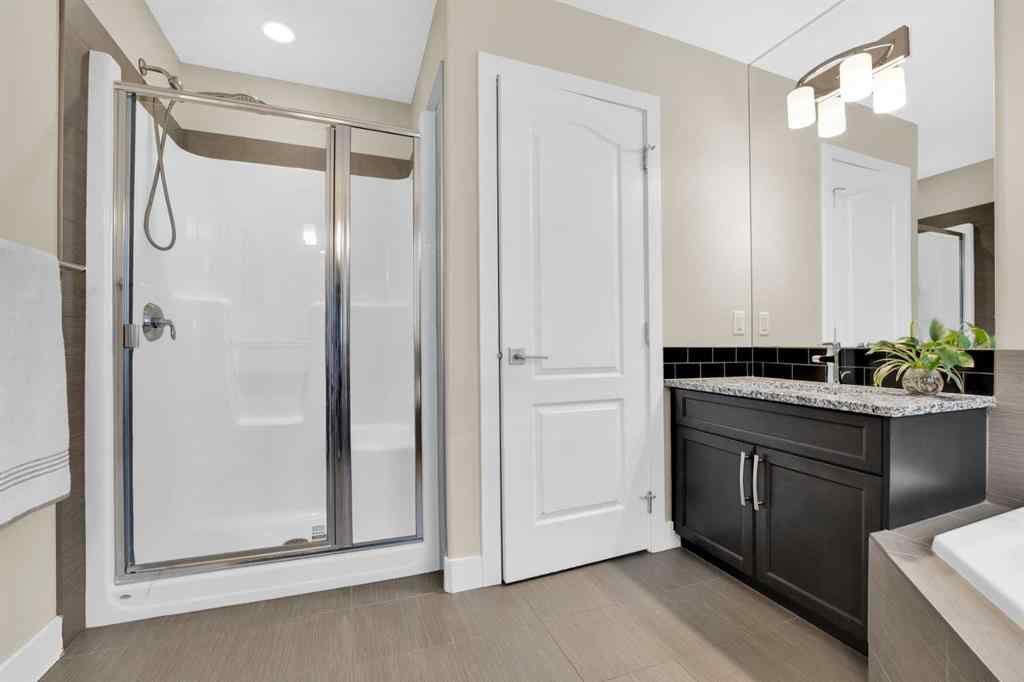 MLS® A2252453 - 164 Rainbow Falls Heath  in Rainbow Falls Chestermere, Residential