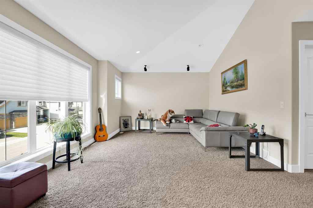 MLS® A2252453 - 164 Rainbow Falls Heath  in Rainbow Falls Chestermere, Residential