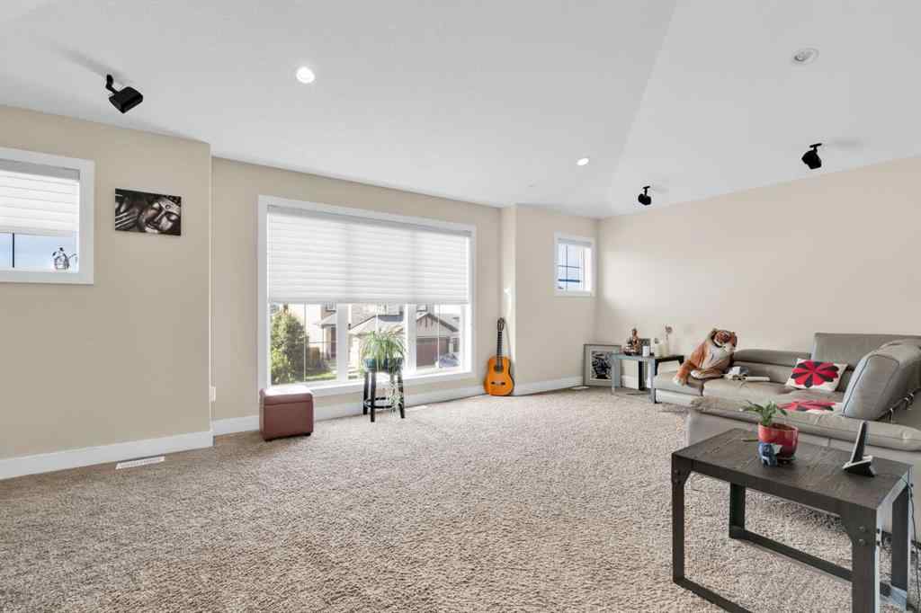 MLS® A2252453 - 164 Rainbow Falls Heath  in Rainbow Falls Chestermere, Residential