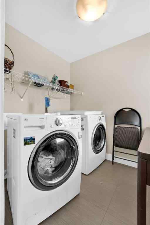 MLS® A2252453 - 164 Rainbow Falls Heath  in Rainbow Falls Chestermere, Residential