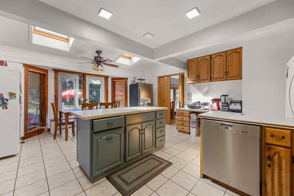 MLS® A2252462 - 32578 Range Road 52   in NONE Rural Mountain View County, Commercial