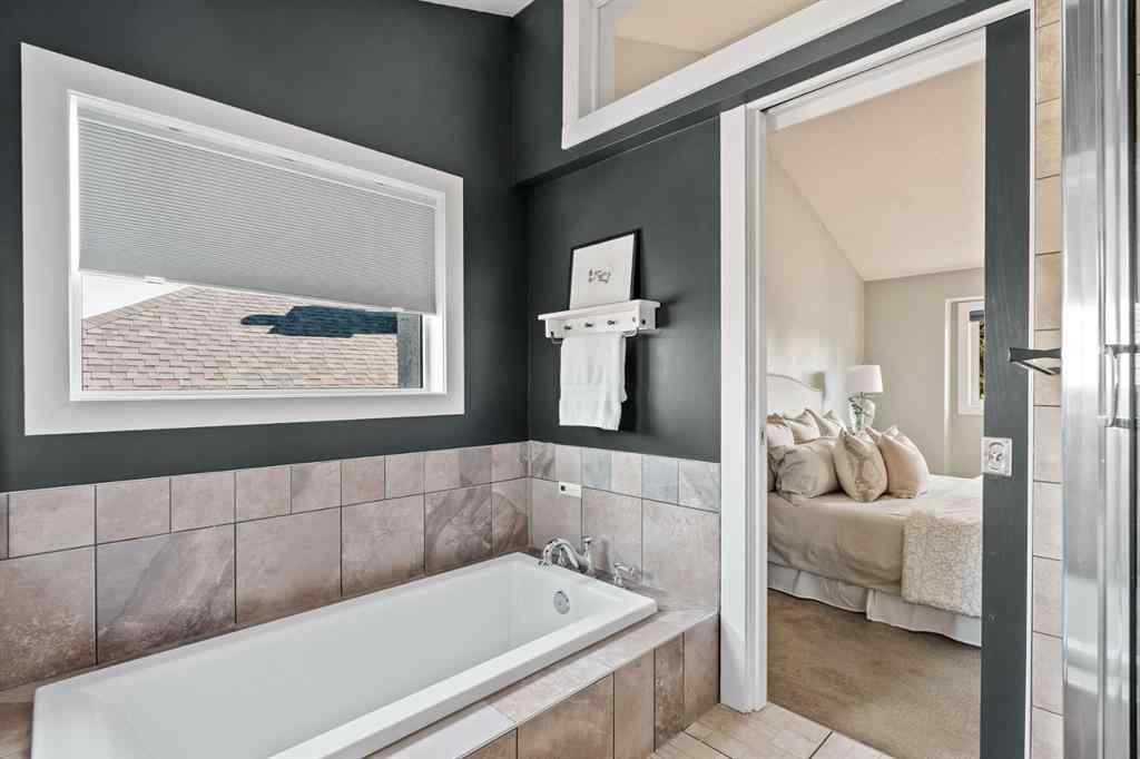 MLS® A2252464 - 123 Scenic Park Crescent NW in Scenic Acres Calgary, Residential