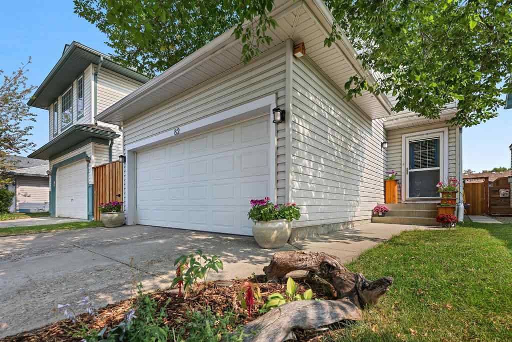 MLS® A2252471 - 82 Erin Grove SE in Erin Woods Calgary, Residential