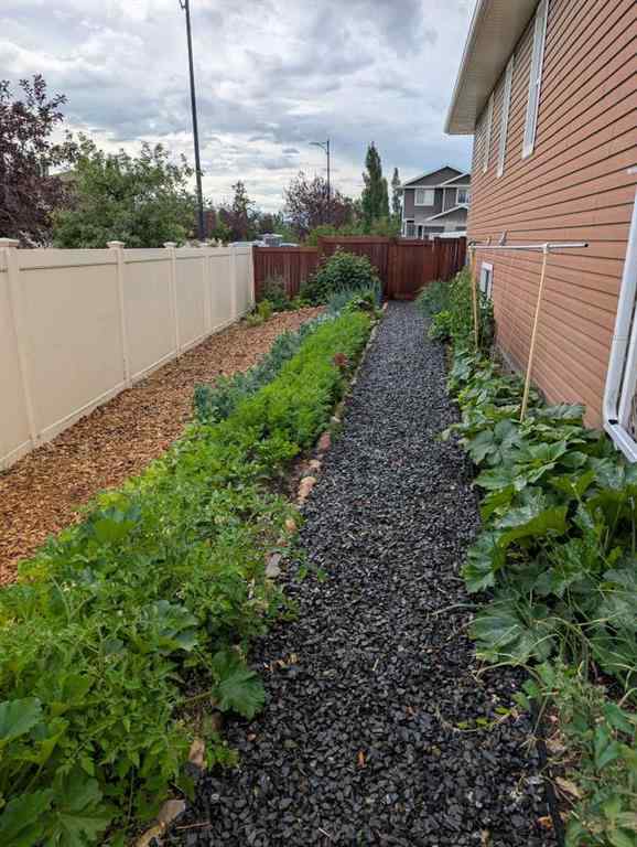 MLS® A2252474 - 3401 51 Street   in Creekview Camrose, Residential